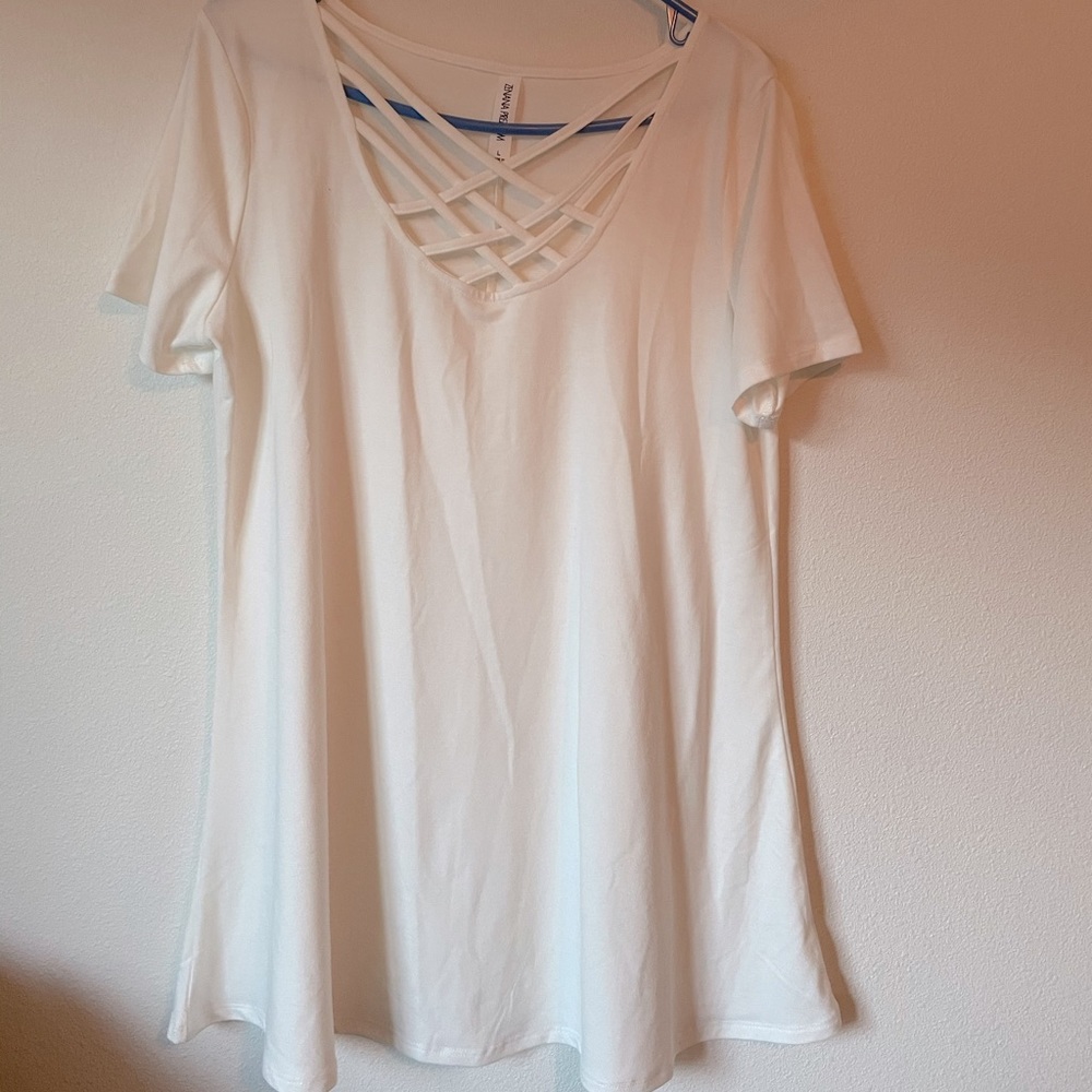 🎈4 for $15🎈 Basic white top